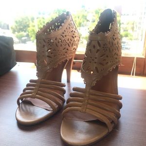 Vero Cuoio Pour La Victoire Tan Heels